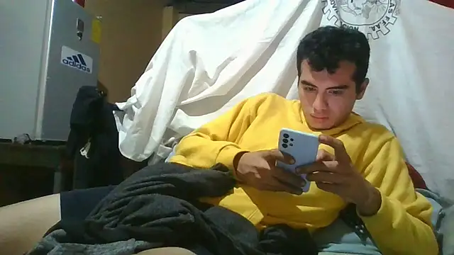 Ortiz3404 online show from January 2026 05:01:01 AM