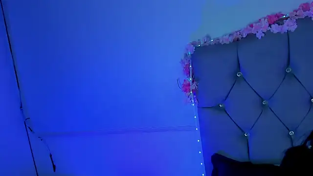 Snapshot of antonieta23 chatting on December 2025 03:13:02 AM antonieta23 online show from December 2025 03:13:02 AM