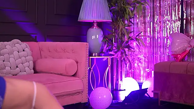 OdetteMason online show from March 2026 06:19:01 AM