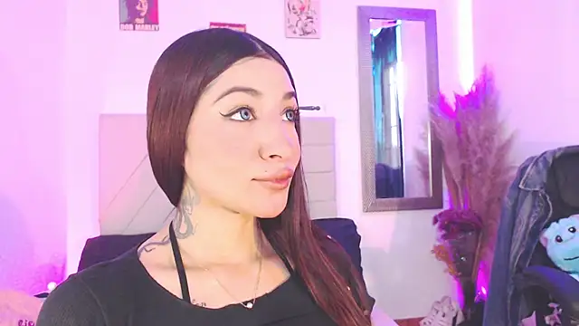 Snapshot of Anna_belly chatting on December 2025 05:43:02 PM Anna belly online show from December 2025 05:43:02 PM