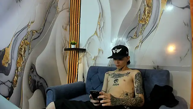 StraightBoy Nick online show from September 2025 05:01:02 AM