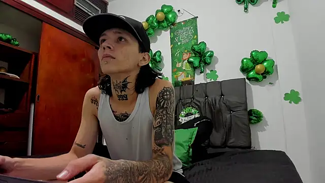 StraightBoy Nick online show from March 2026 06:25:01 AM