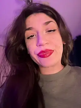 ScarletBloom  online show from February 2026 05:33:01 PM