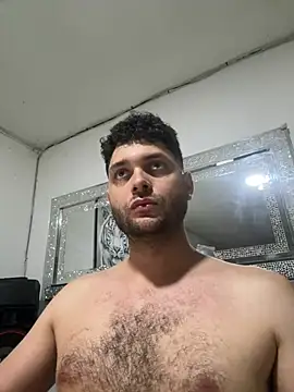 Snapshot of Andresvllz00 chatting on July 2026 03:01:01 AM Andresvllz00 online show from July 2026 03:01:01 AM