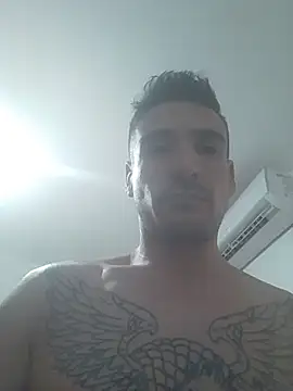 bigandstrong2217 online show from April 2026 01:28:02 AM