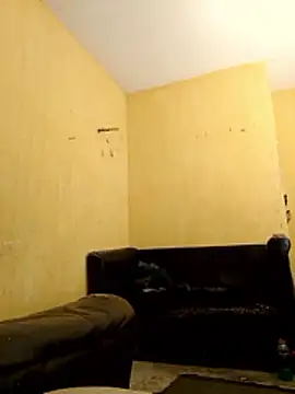 Snapshot of LuxuriousCure4 chatting on December 2025 05:17:02 AM LuxuriousCure4 online show from December 2025 05:17:02 AM