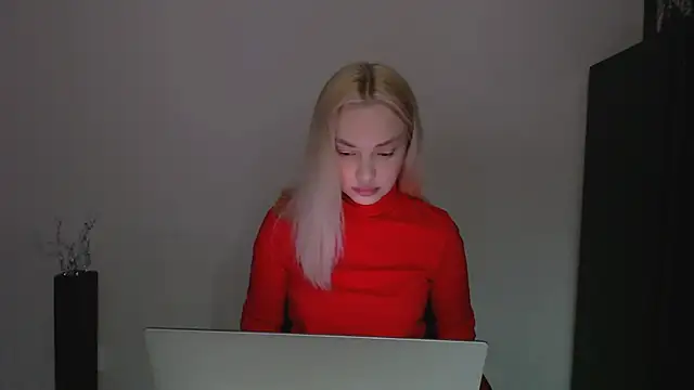 Lia noo regrets online show from April 2026 05:14:02 PM