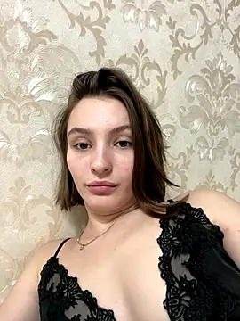 ZariaFlame online show from November 2025 09:59:01 PM