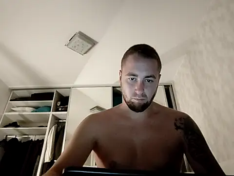 Vladyslav30 online show from October 2025 02:37:02 AM