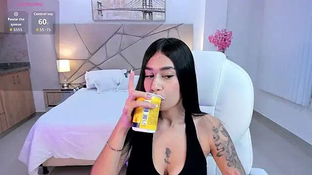 miranda crawfor online show from February 2026 04:32:01 AM