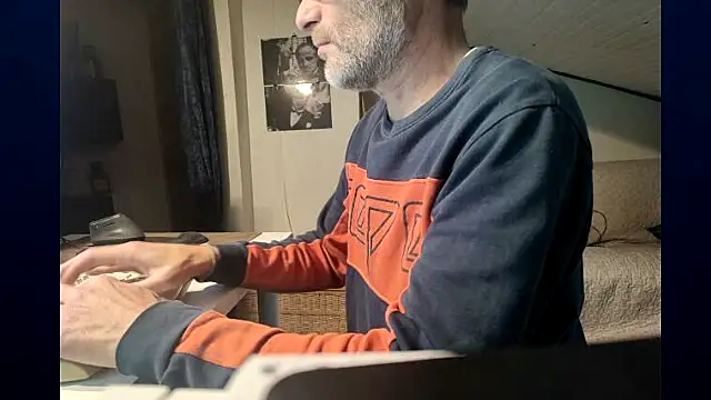 french male whorexh online show from December 2025 07:57:02 AM