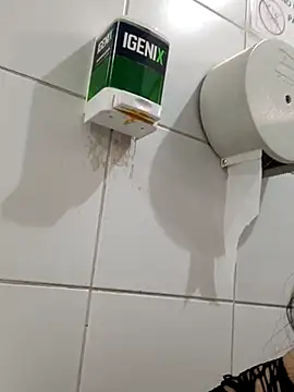 Snapshot of francheskaaaaaaaa22ot chatting on October 2025 05:33:02 PM francheskaaaaaaaa22ot online show from October 2025 05:33:02 PM