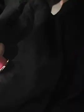 catluvr999 online show from April 2026 08:39:02 PM