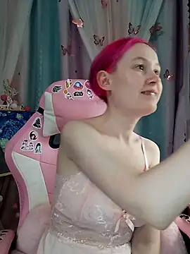 Fuzzy Unicorn online show from January 2026 07:28:02 PM