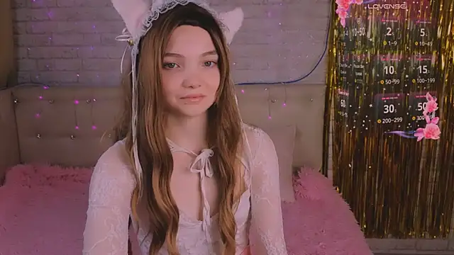 AnimeAlica18 online show from December 2025 02:40:01 AM