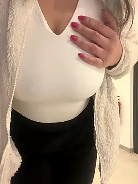 eli5566 online show from January 2026 12:07:02 PM