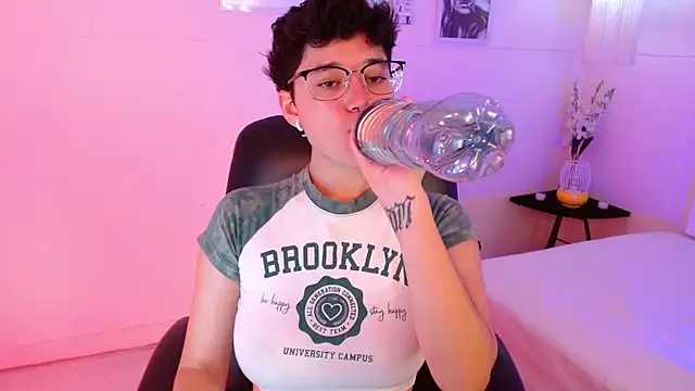 jeroharper online show from October 2025 03:11:02 PM