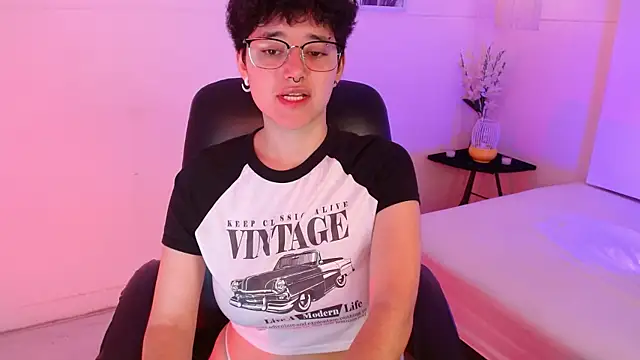 jeroharper online show from November 2025 02:39:02 PM