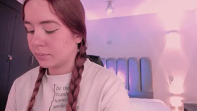 AlliceLover online show from December 2025 11:51:01 AM