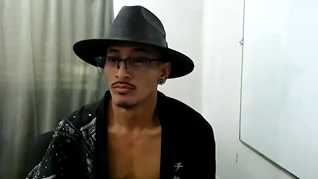 tanjir020 online show from March 2026 06:36:01 PM