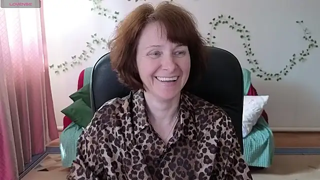 Snapshot of Lia_Tito chatting on May 2026 08:08:02 AM Lia Tito online show from May 2026 08:08:02 AM