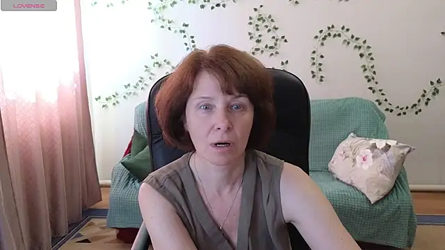Snapshot of Lia_Tito chatting on July 2026 06:17:02 AM Lia Tito online show from July 2026 06:17:02 AM