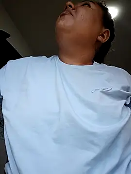 Luzky online show from November 2025 02:41:02 PM