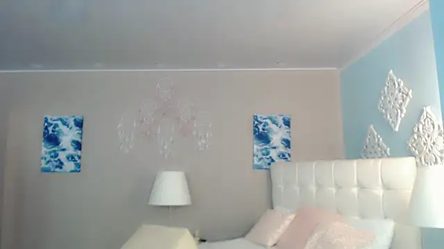 Snapshot of maddissonivanova chatting on February 2026 06:57:02 PM maddissonivanova online show from February 2026 06:57:02 PM