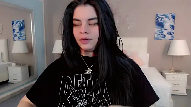 Snapshot of maddissonivanova chatting on February 2026 06:51:02 PM maddissonivanova online show from February 2026 06:51:02 PM