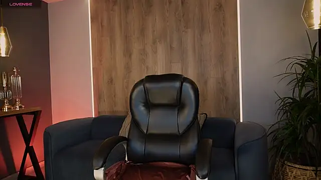 Snapshot of LiamCarterX chatting on January 2026 04:37:02 AM LiamCarterX online show from January 2026 04:37:02 AM