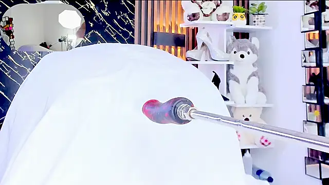 emma liz2 online show from October 2025 11:43:01 AM