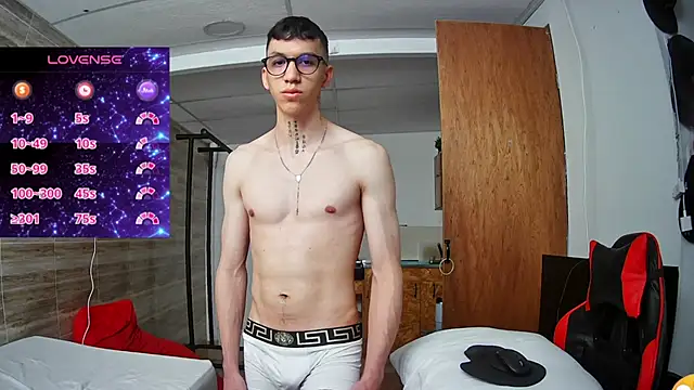 Snapshot of angelicious_ chatting on November 2025 01:13:01 PM angelicious online show from November 2025 01:13:01 PM