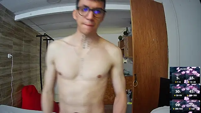 Snapshot of angelicious_ chatting on November 2025 08:03:01 PM angelicious online show from November 2025 08:03:01 PM