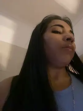 Rosa 25x online show from September 2025 12:39:01 PM