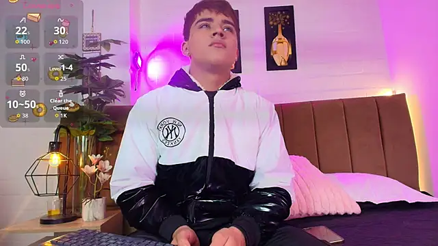 Lucass love online show from February 2026 04:53:02 AM