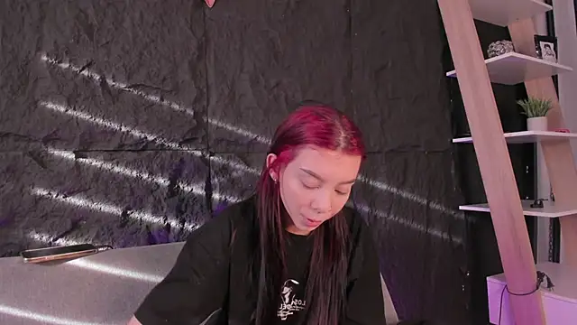 CleoWhite online show from November 2025 09:26:01 PM