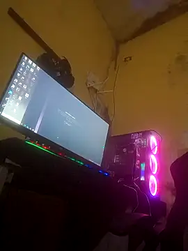 Snapshot of Veww1313 chatting on October 2025 02:28:01 PM Veww1313 online show from October 2025 02:28:01 PM