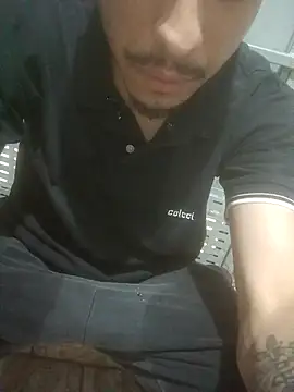 Snapshot of Veww1313 chatting on October 2025 06:54:02 PM Veww1313 online show from October 2025 06:54:02 PM