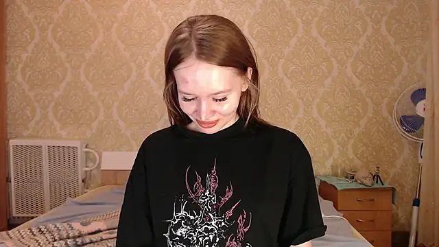 Kitkaat00 online show from April 2026 12:44:02 PM