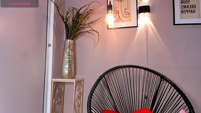 dulce fiore07 online show from November 2025 12:49:01 PM