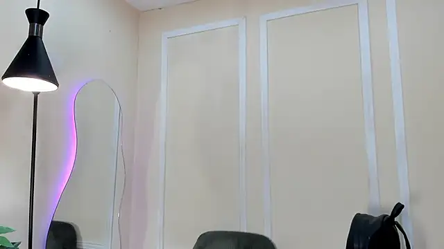 dulce fiore07 online show from December 2025 12:32:02 PM