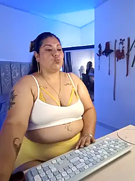 AndreaKinky online show from October 2025 08:02:02 AM