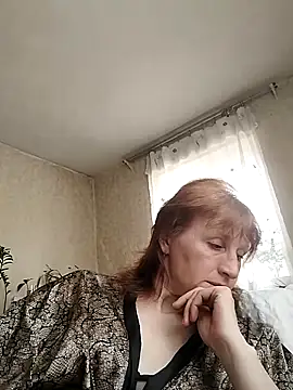 Flower2931 online show from April 2026 07:47:01 AM