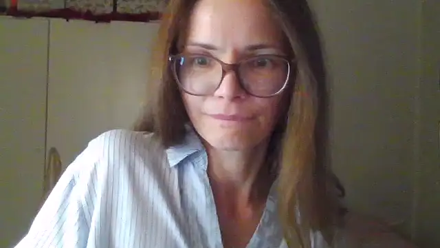 Snapshot of SEA_Dream chatting on April 2026 03:26:02 PM SEA Dream online show from April 2026 03:26:02 PM