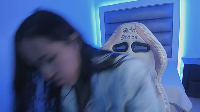 Andrea brunnette online show from November 2025 01:14:02 PM