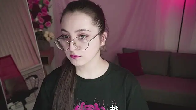 VirtuallVoyant online show from April 2026 10:31:02 PM