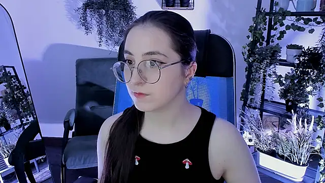 VirtuallVoyant online show from April 2026 07:20:02 PM