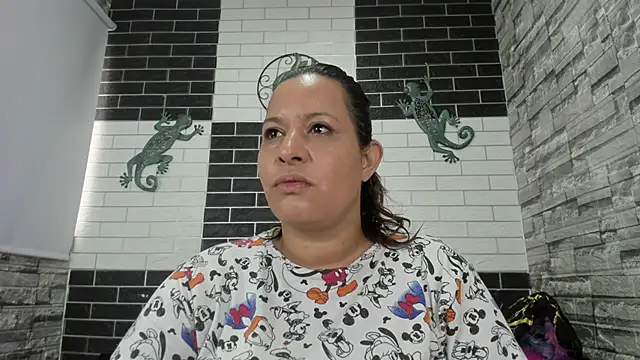 Snapshot of Sandra_Milf_love chatting on October 2025 07:26:01 PM Sandra Milf love online show from October 2025 07:26:01 PM
