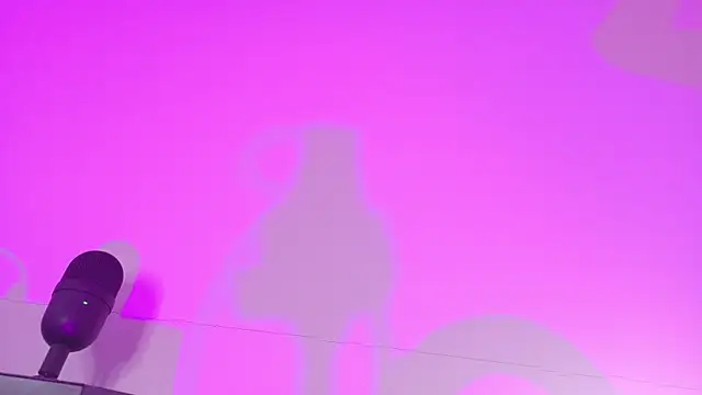 Taylorsmitth  online show from November 2025 11:45:01 AM