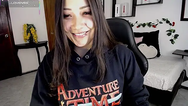 Mia 1120 online show from November 2025 09:57:01 PM